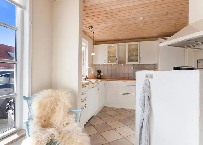 Cozy Coastal Retreat - By Traum *