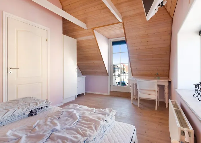 Cozy Coastal Retreat - By Traum *